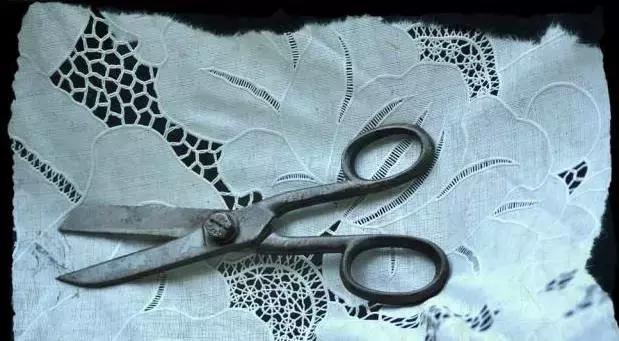 在家身上被开水烫伤后怎么急救,儿童开水烫伤急救处理