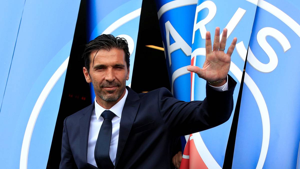 布冯谈c罗欧冠,布冯重回尤文图斯见c罗