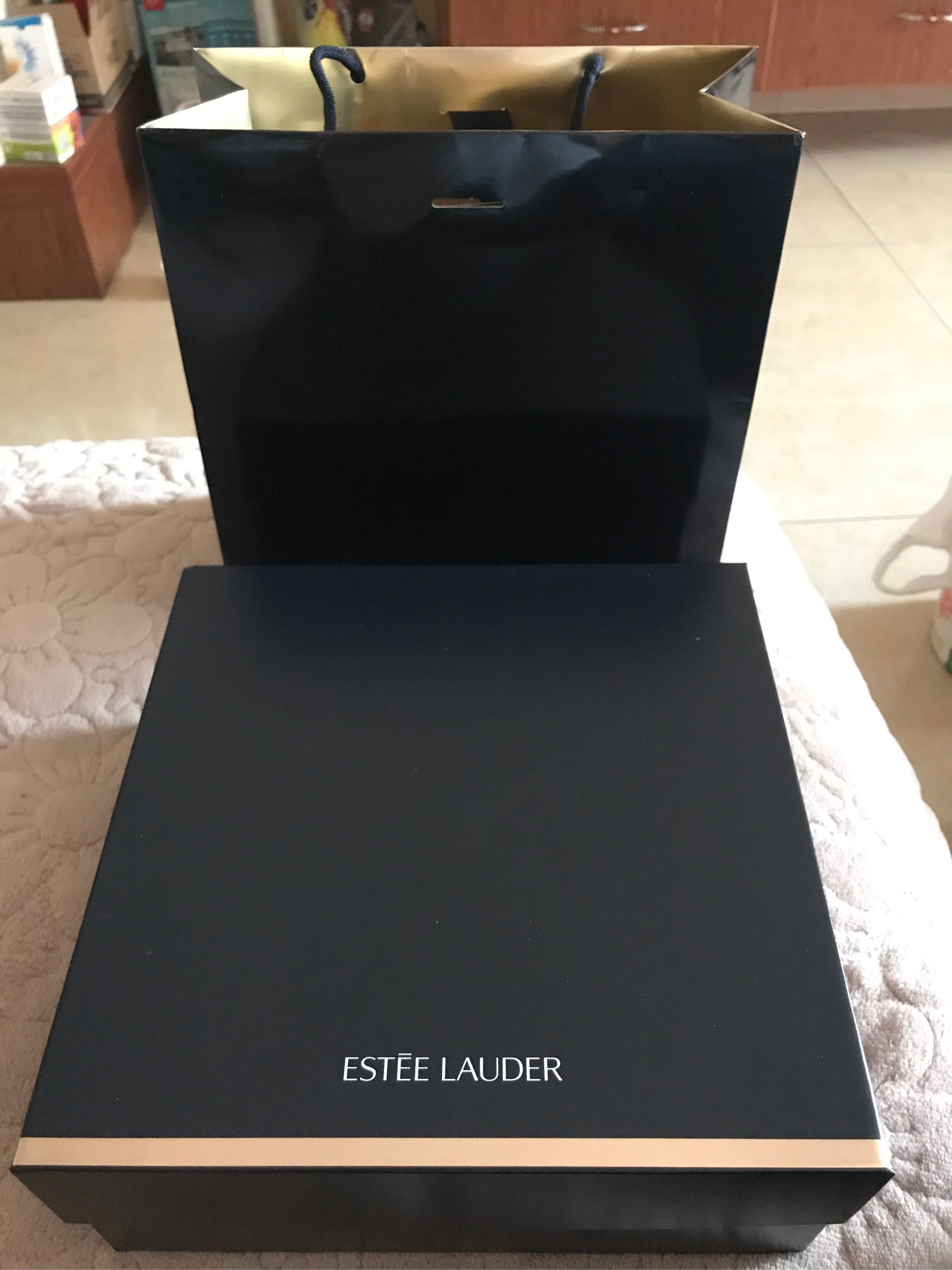 雅诗兰黛持妆保湿气垫测评,雅诗兰黛持妆无瑕气垫测评