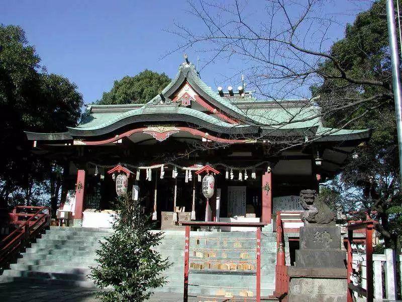 为什么日本的动画片那么萌,为什么日本的动漫都是小孩子