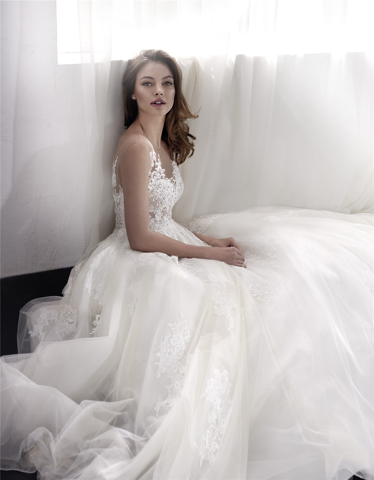 深圳定制婚纱礼服店,深圳婚纱礼服馆