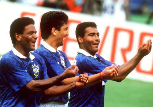 独狼罗马里奥马拉多纳巴塞罗那,独狼罗马里奥评价马拉多纳