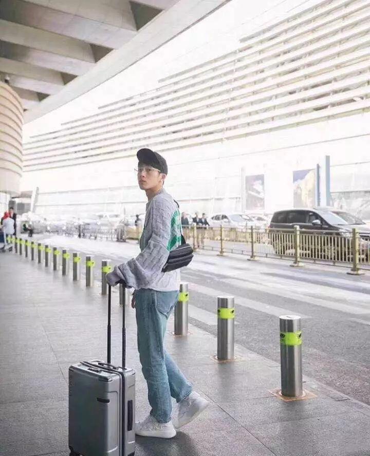 学刘雯宋茜杨幂孟美岐穿搭美翻了,刘雯孟美岐