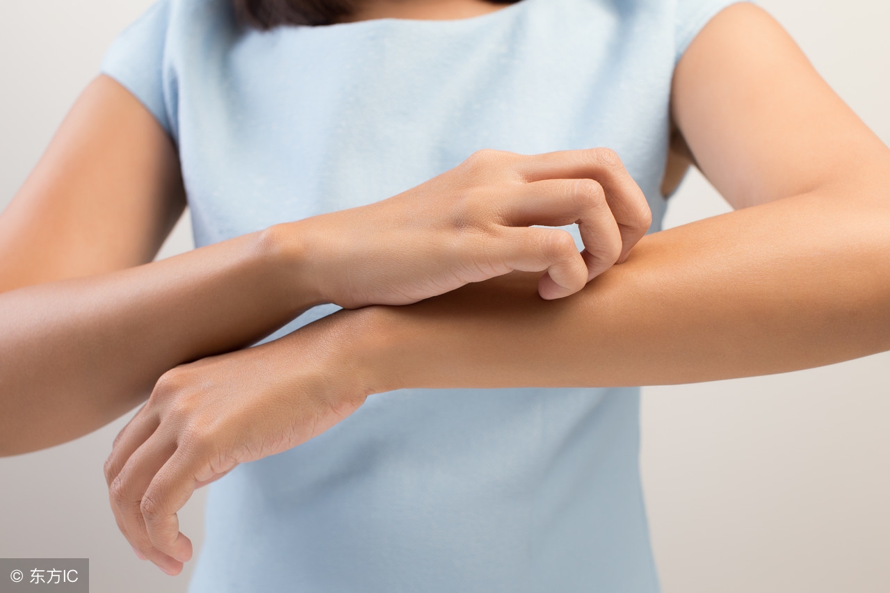 手部湿疹和脚底湿疹,手部有湿疹是怎么引起的