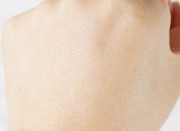 城野医生毛孔细致化妆水搭配精华,城野医生化妆水适合油皮