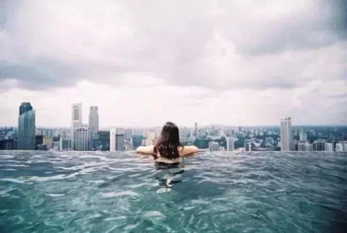 泰国网红星空泳池,无边网红泳池