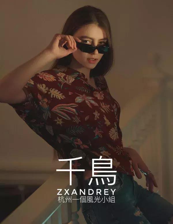 抖音30万赞，勾搭俄罗斯小姐姐拍照套路get