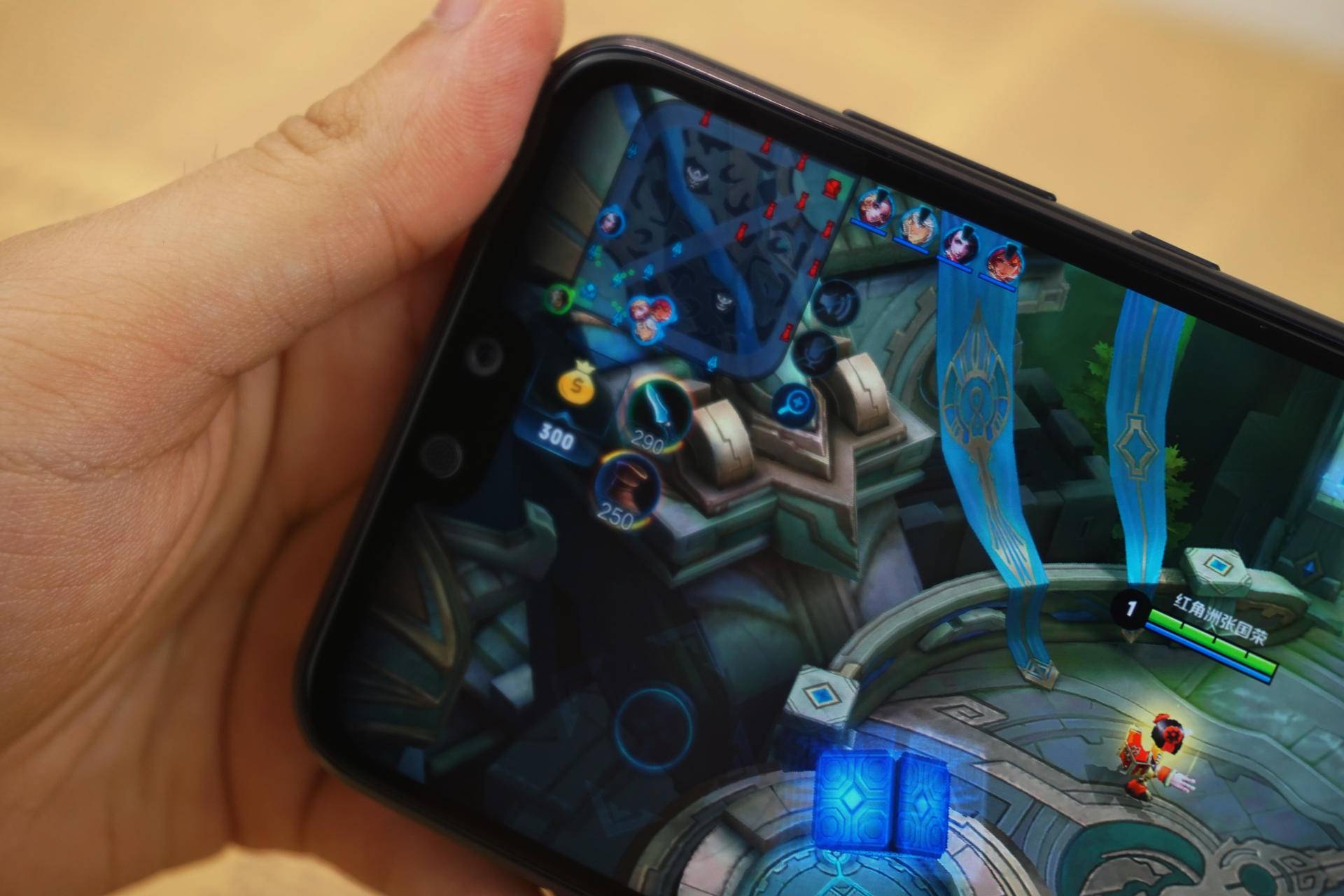 荣耀9i升级华为10.0系统,荣耀9i游戏体验吃鸡