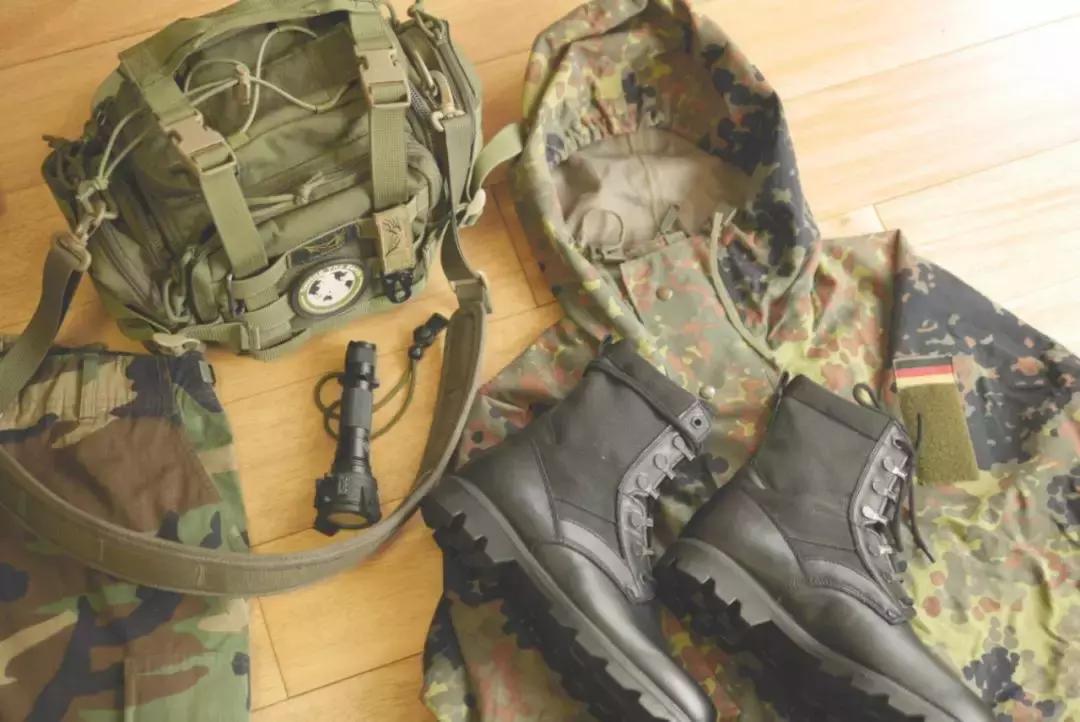 涓嶅仛璇勪环鍙垎浜嚜宸辩殑鐪嬫硶,fenixtk15