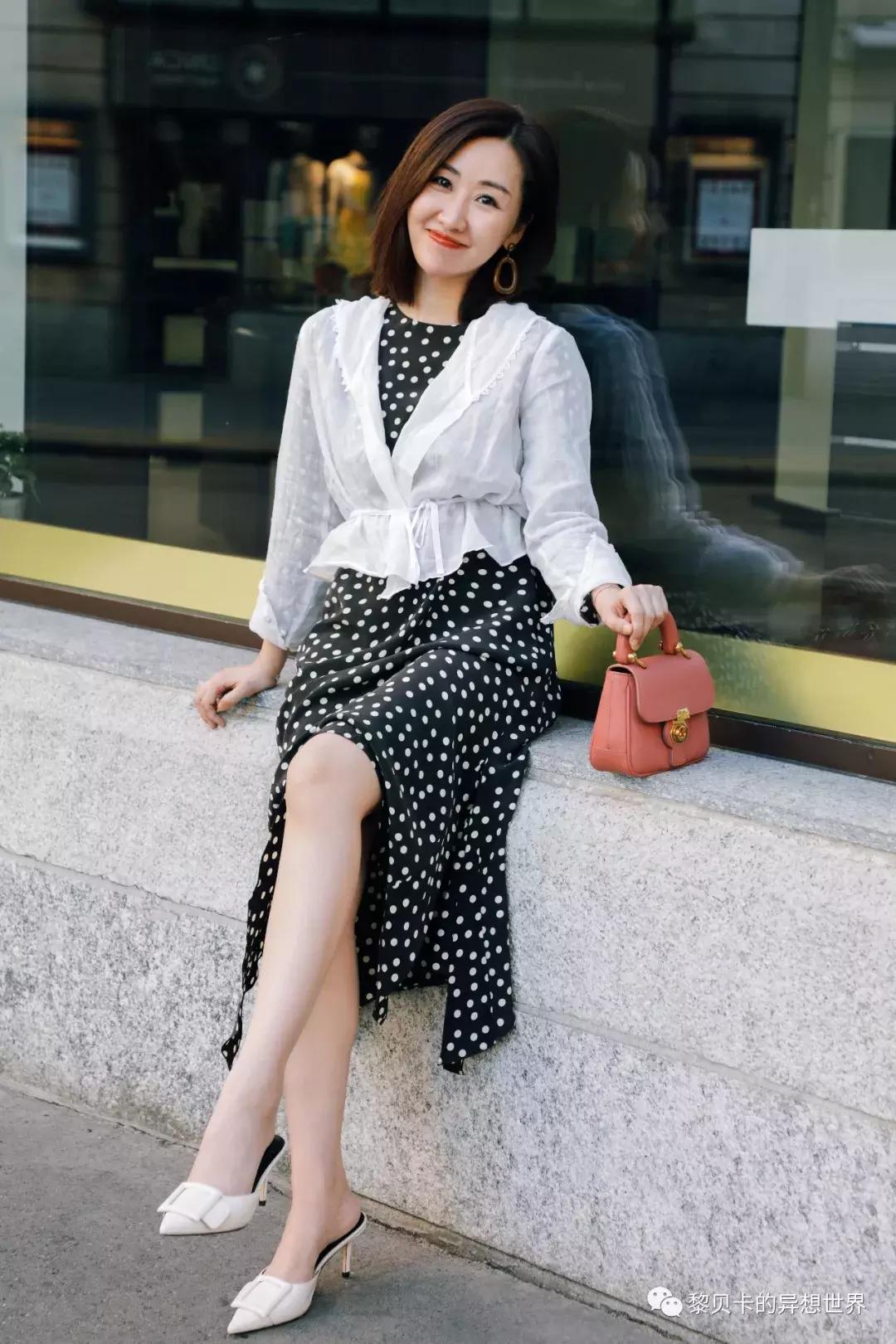 普通人怎么选择的包包又不撞大牌,好看的包包总是买不够