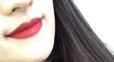 范冰冰抄袭蕾哈娜美妆！以为换个名字就能一天狂赚1000万美元？