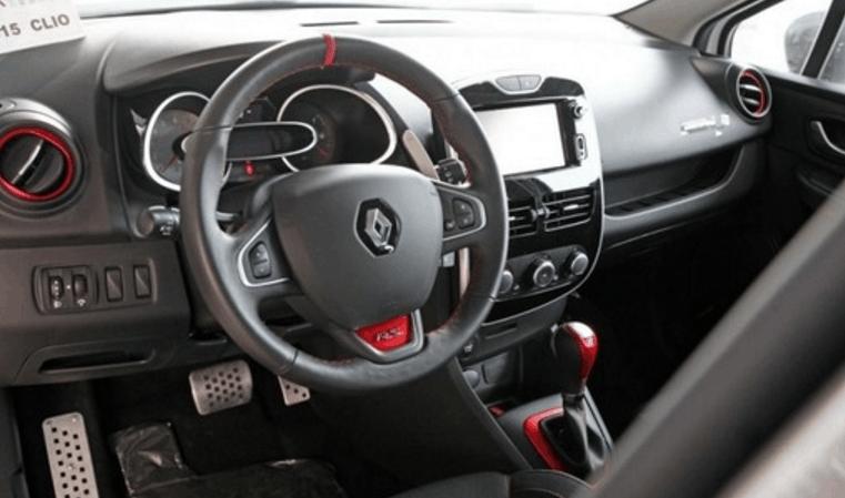雷诺clio2024款,驾驭高性能小钢炮的车