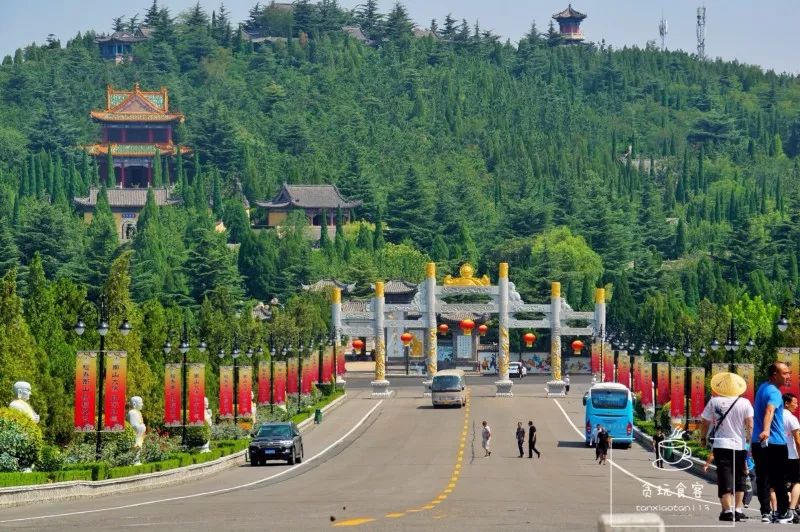 暑期去山东龙口,拍ins风网红大片,看没有游客蔚蓝大海!