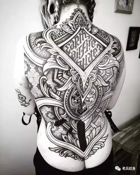 满背纹身后的注意事项和保养,满背纹身需要几次完成效果最好