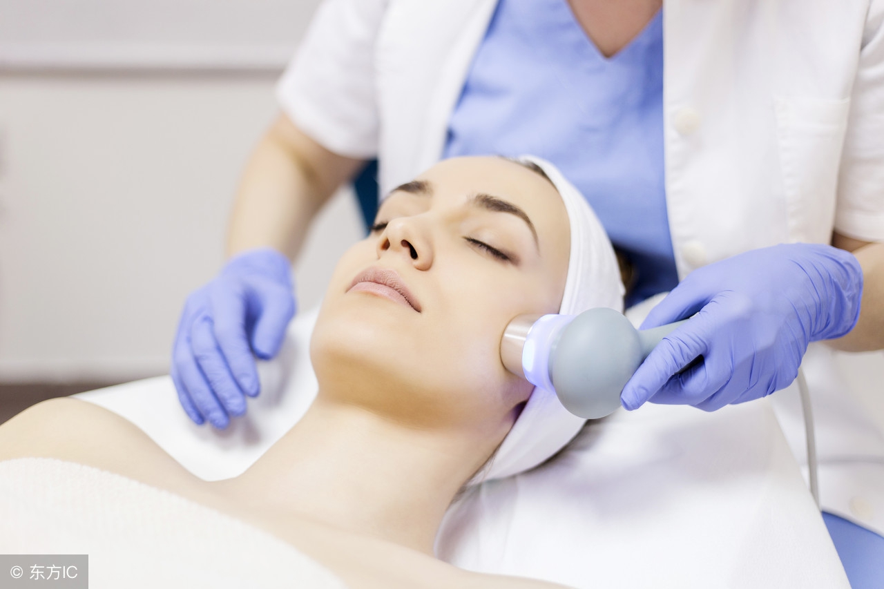 揭开脸上的伤疤,揭开疤痕