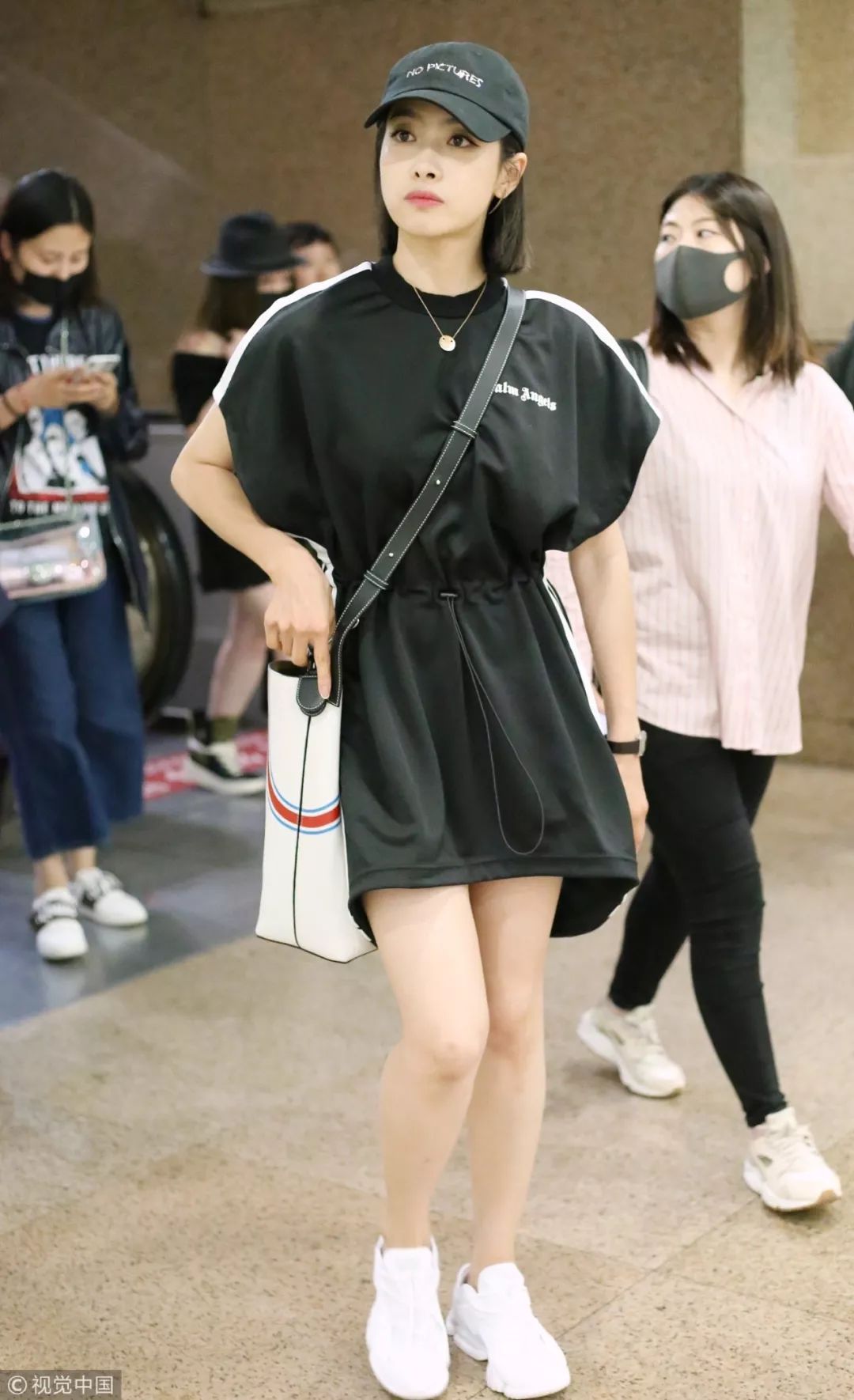 学穿衣搭配技巧女,王妃雎晓雯穿搭