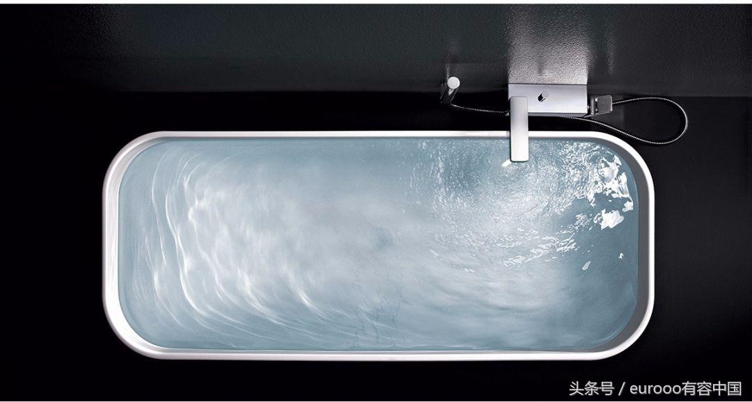 浴室装浴缸还是淋浴好,家里装浴缸实用吗