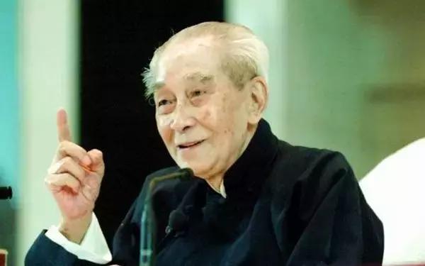 脾气差自私的原因,强势自私脾气差的女人