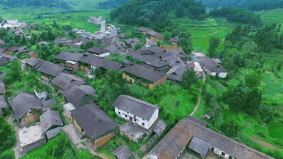 贵州有没有十万大山,贵州美如仙境的小县