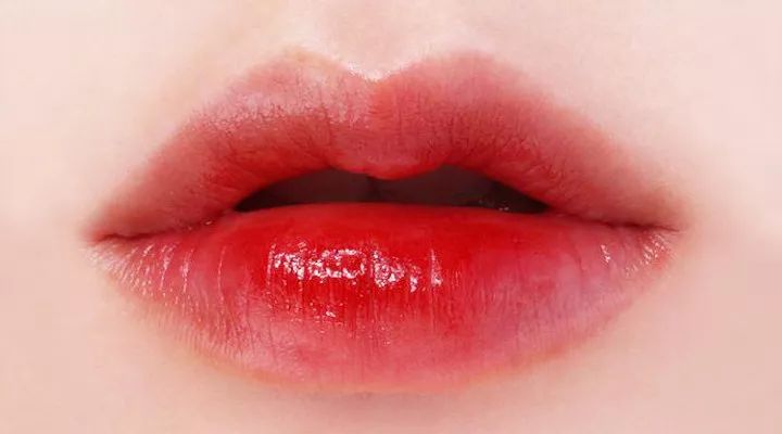 女明星都用什么防晒霜,女明星推荐的防晒霜女童