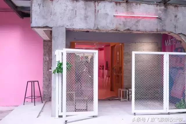 粉蓝色华伦天奴,粉色red华伦天奴