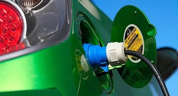 新能源车怎么判断是全新的,新能源车如何鉴定是二手车