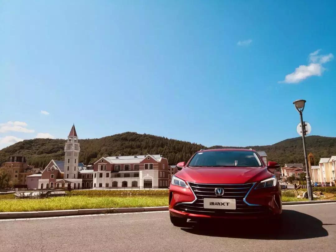 最美两厢车长安逸动xt,长安两厢车逸动xt该怎么选