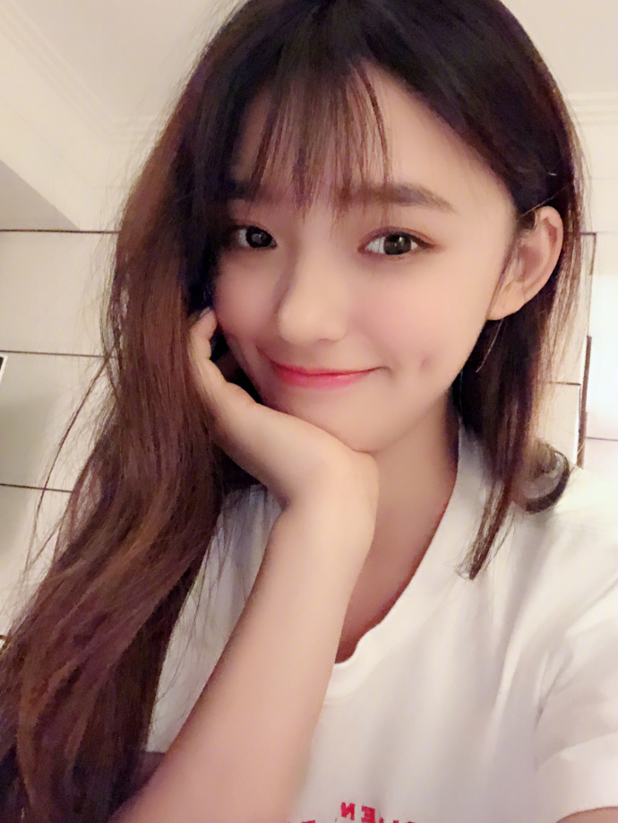 明星的赚钱都这么容易的吗？就连她的一条微博的推广费都八十几万