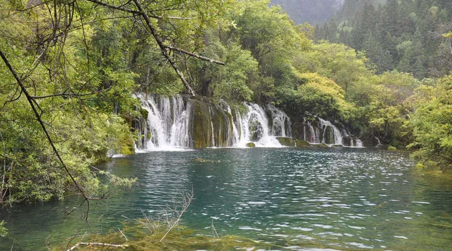 比较省钱的旅游方法,一个最省钱的旅游方法