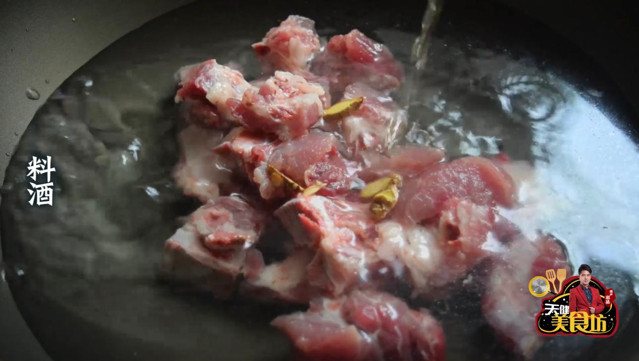 爱吃排骨的要收藏一道红烧排骨,排骨汤好吃的做法你也学得会