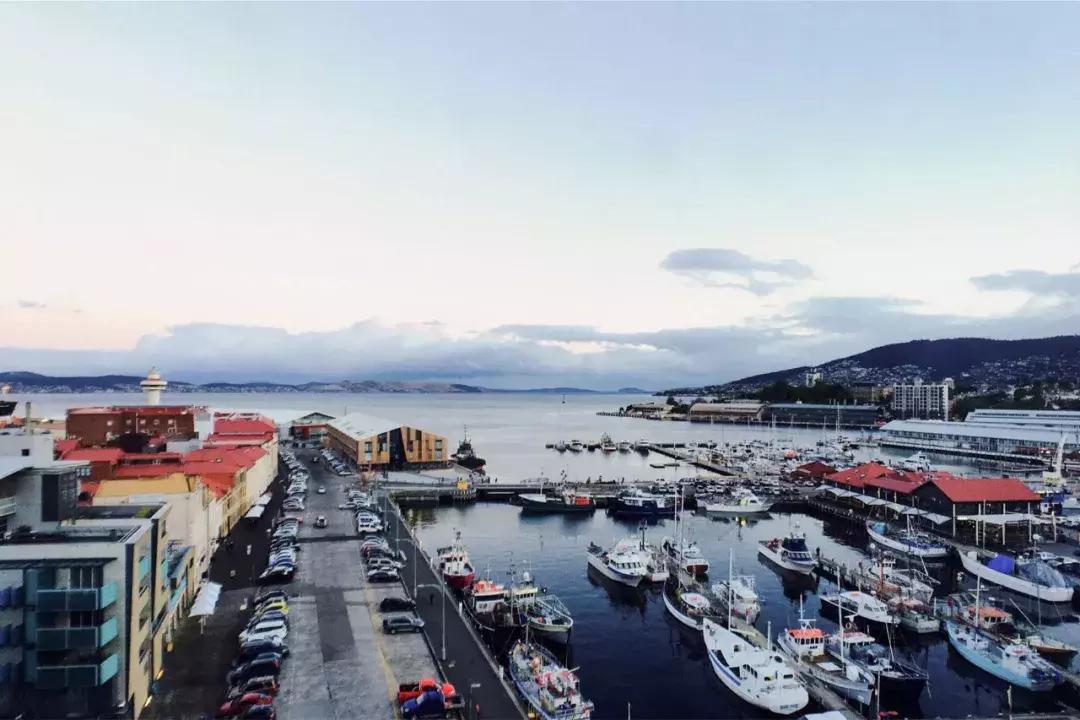 要不要卖掉一线城市房子回老家,卖掉房子回老家发展的人后悔了吗