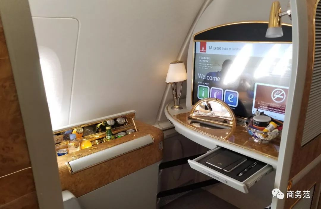 阿联酋航空豪华经济舱体验,阿联酋航空奢华