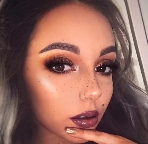 12星座专属你的妆容,12星座的底妆