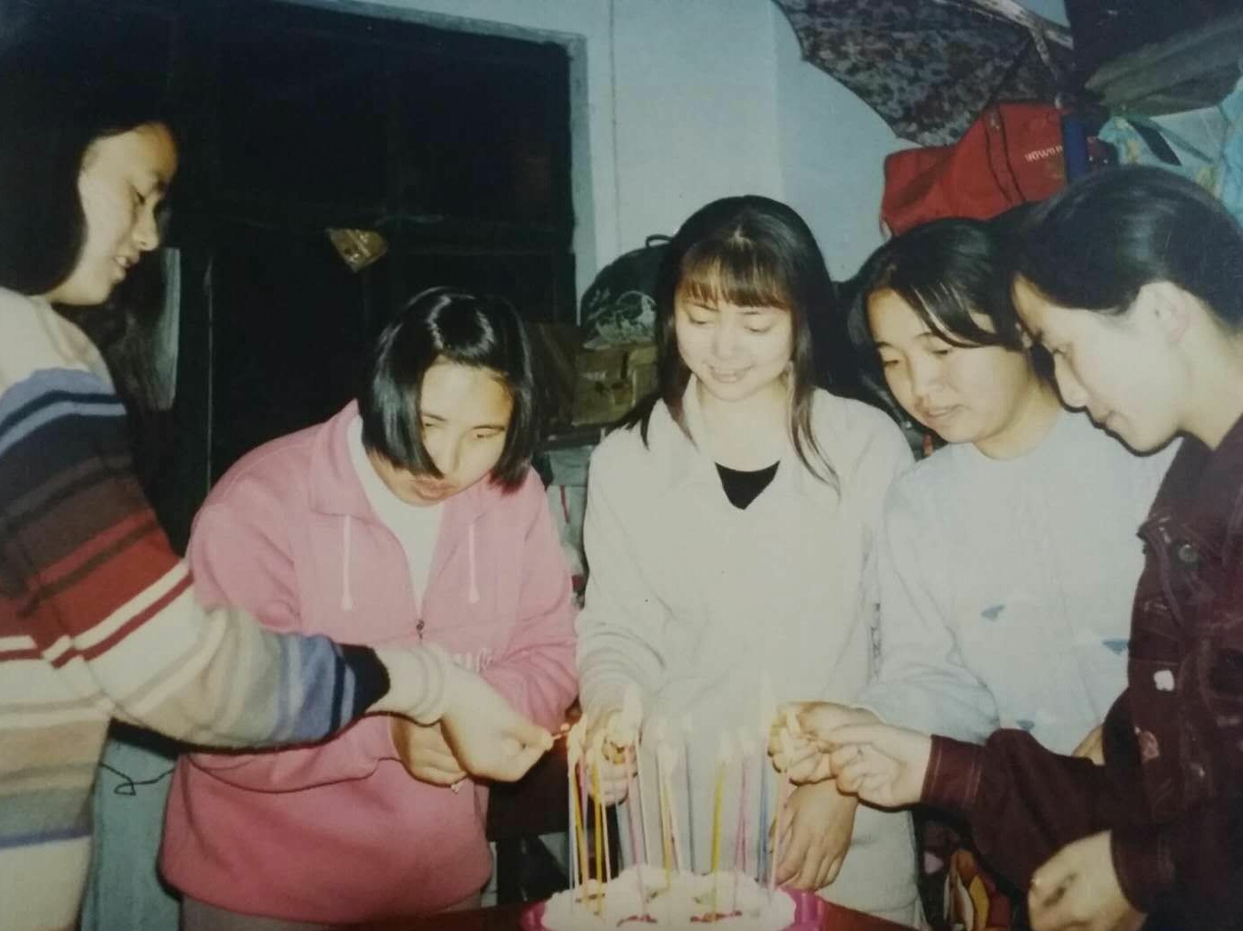 芳华！浪漫与热血，1990年代大学生，最后的精英教育接受者！