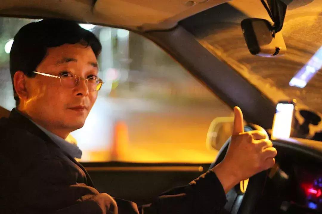 普通人副业月入多少万,姑娘月入一万