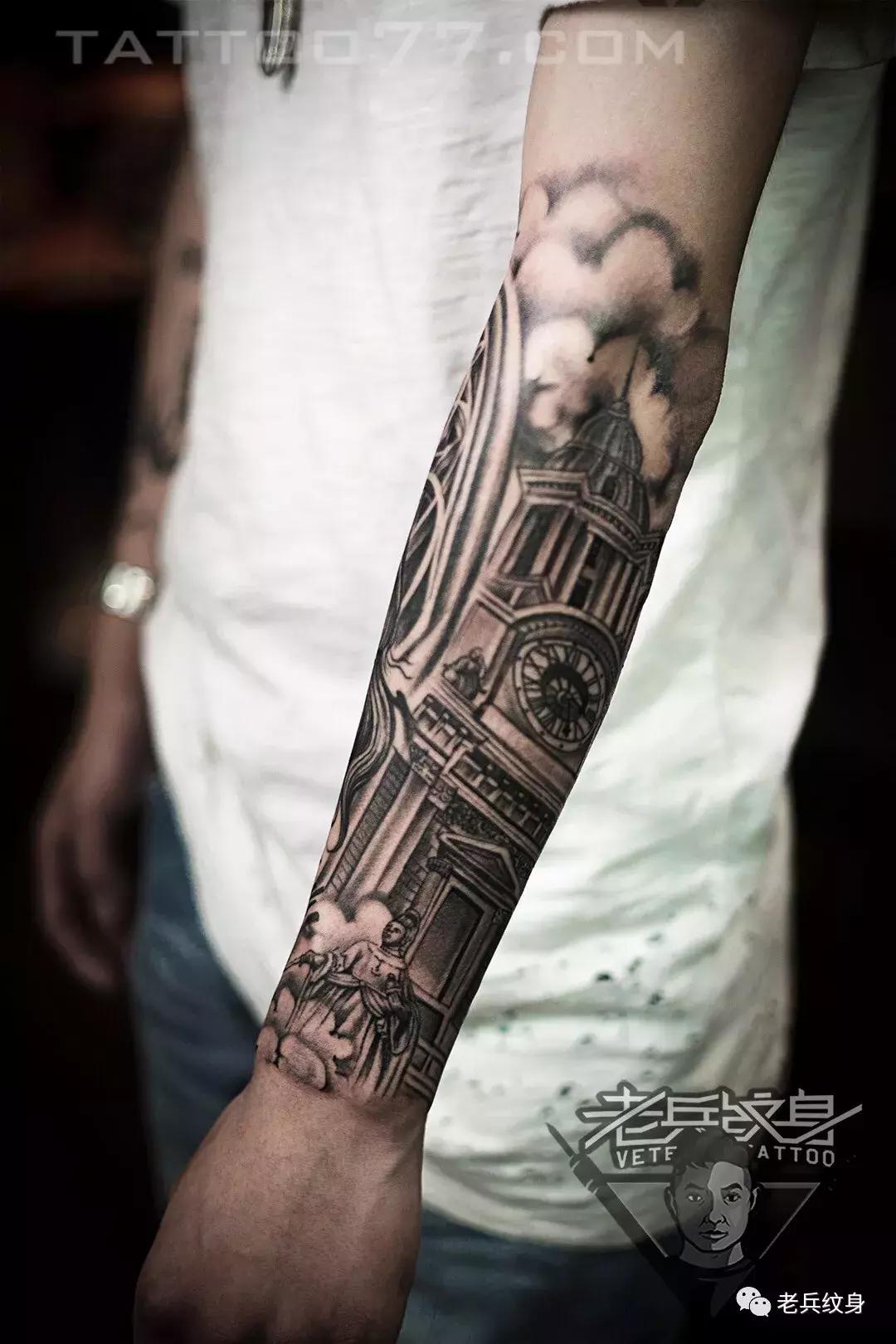 老兵纹身工作室师傅身上纹身,老兵纹身师