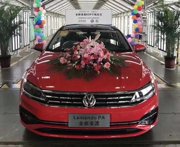 大众老款凌渡和大众cc哪个好,大众凌渡2022款比cc都还好看