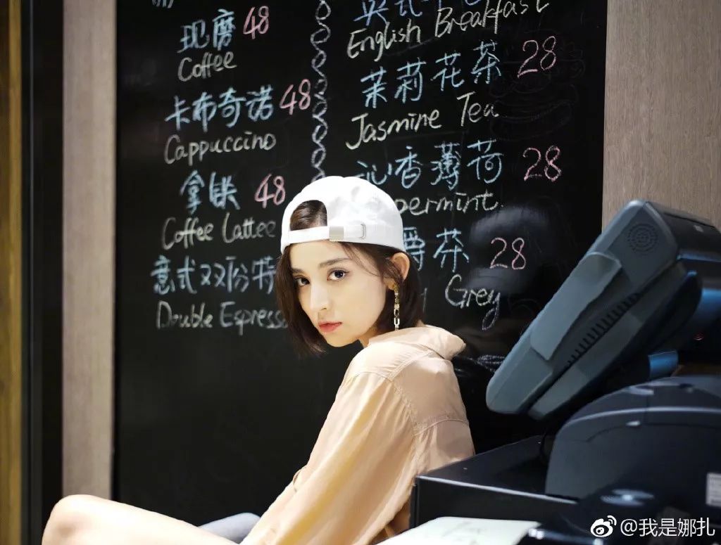 阚清子短发中分两股编发教程,阚清子同款短发发型适合什么脸型