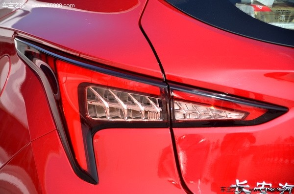 长安逸动xt两厢车16款值得购买吗,长安两厢车逸动xt测评