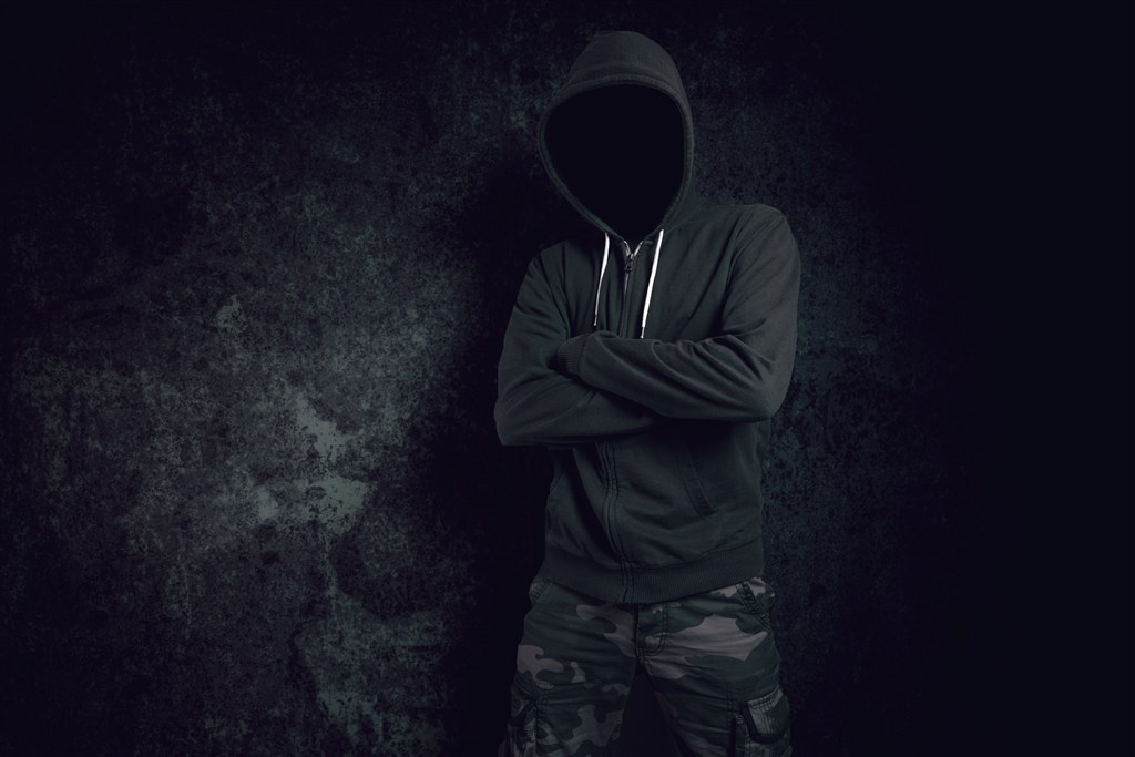 游戏黑产之外挂凶猛：吃鸡外挂每天150，幕后老板月入百万