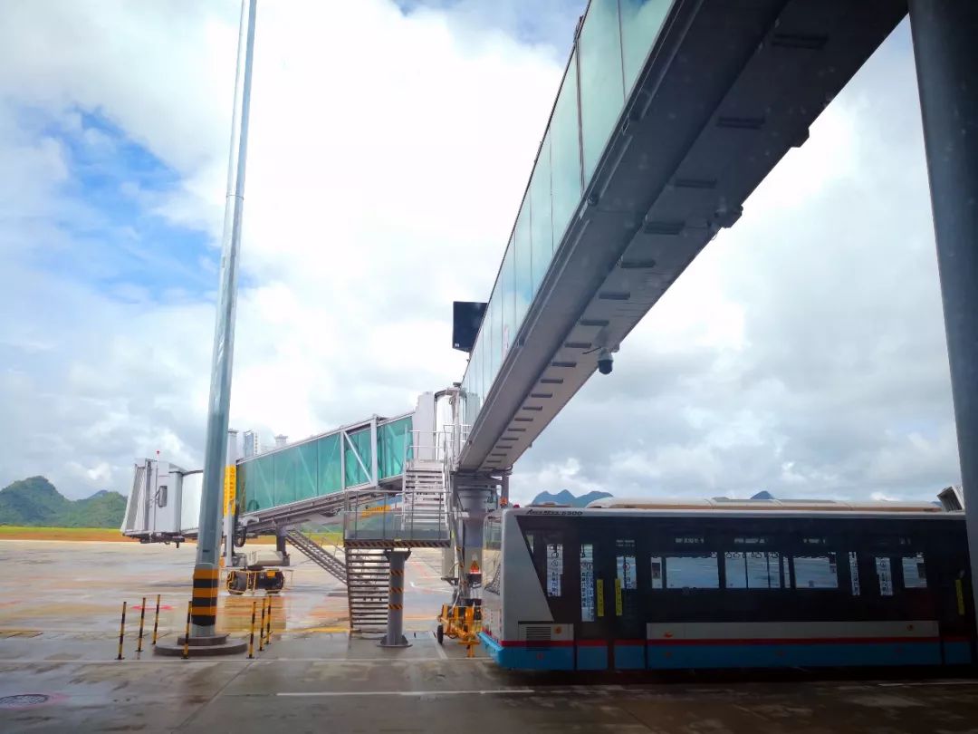 兴义t2航站楼视频,兴义机场t2航站楼的登机口在哪里