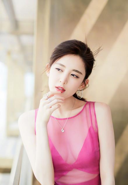 最美的迪丽热巴照片,中国最美丽的明星迪丽热巴