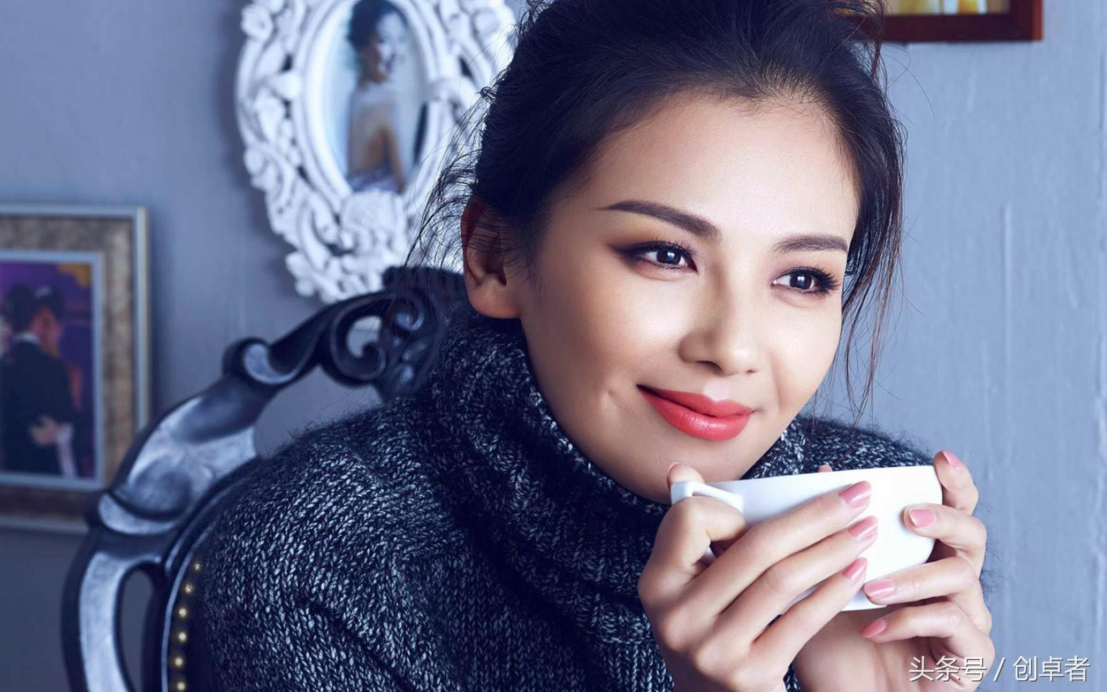 赵薇丑,女明星扮丑角的视频