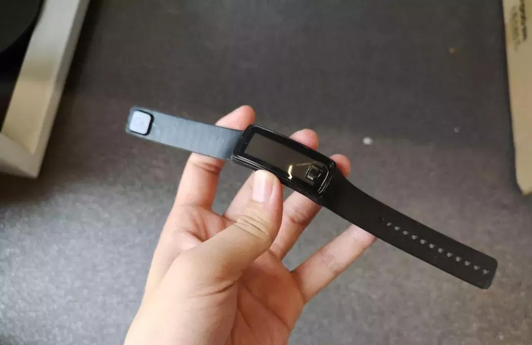 拼多多200元的平板电脑能吃鸡吗,拼多多9.9免费领平板电脑是真的吗