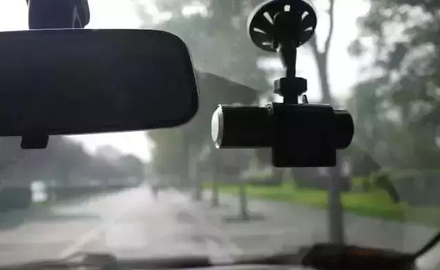 行车记录仪要有怎样的参数,行车记录仪要手动才能录像怎么办