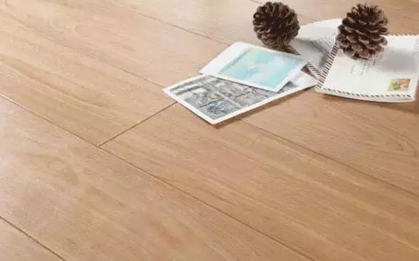 怎样挑选地板及注意事项,地板选购四大诀窍揭秘