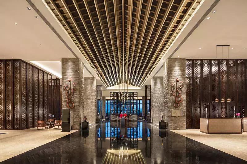 惠州酒店房间门口就是泳池,惠州有室内游泳池的酒店