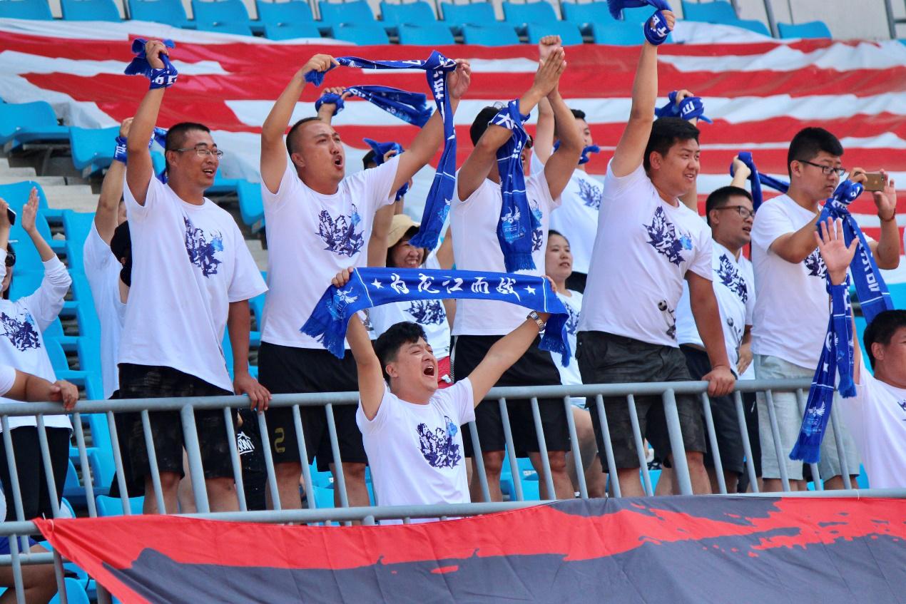 中国球迷远征泰国为国足加油,中冠联赛助威团合集