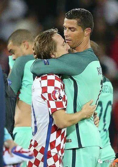 鲁尼厄祖J罗魔笛后到他C罗迎来人生第5个“10号”,但他却非常另类