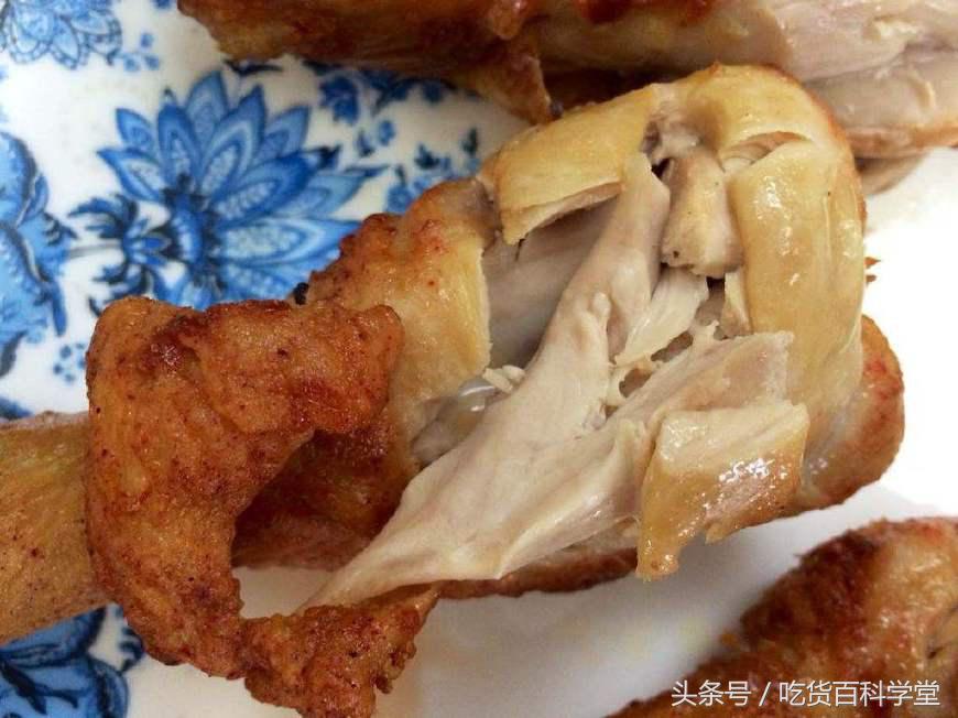 肯德基员工偷吃鸡米花,肯德基员工炸鸡腿